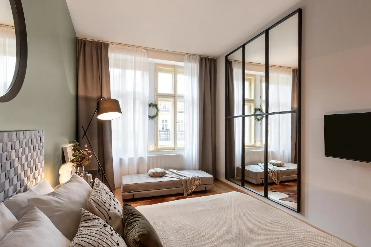 Turnkey I Main Bus Station Apartments Praga República Checa