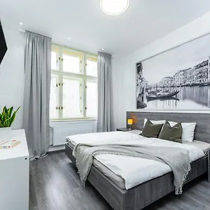 Wenceslas Square Apartment, Praga